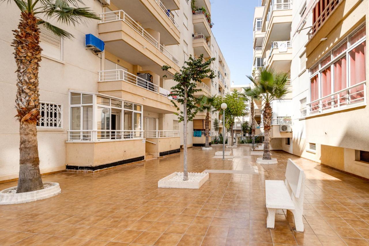 Apartamento La Loma 11 Torrevieja Esterno foto